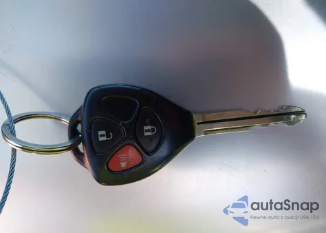 2009 Toyota Matrix z USA, uszkodzony, nr VIN 2T1KU40EX9C130497